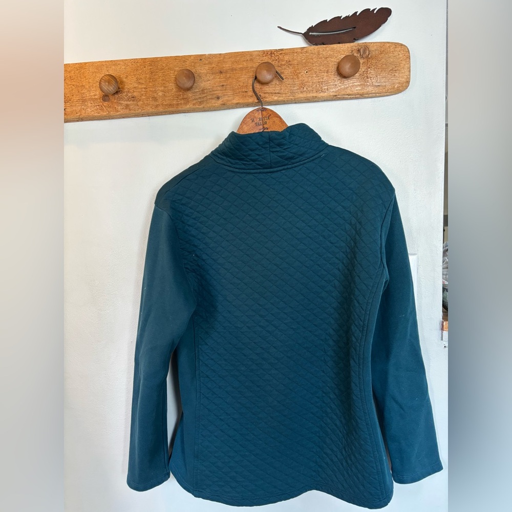 LL Bean Quilted Women's Pullover - Picture 2 of 4